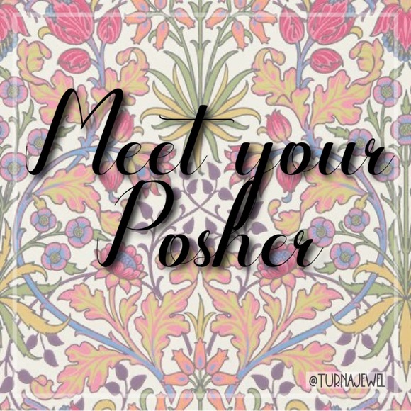 Welcome to my Closet 🛍️ - Picture 2 of 5